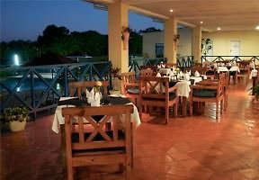 Protea Hotel By Marriott Chingola Exteriör bild